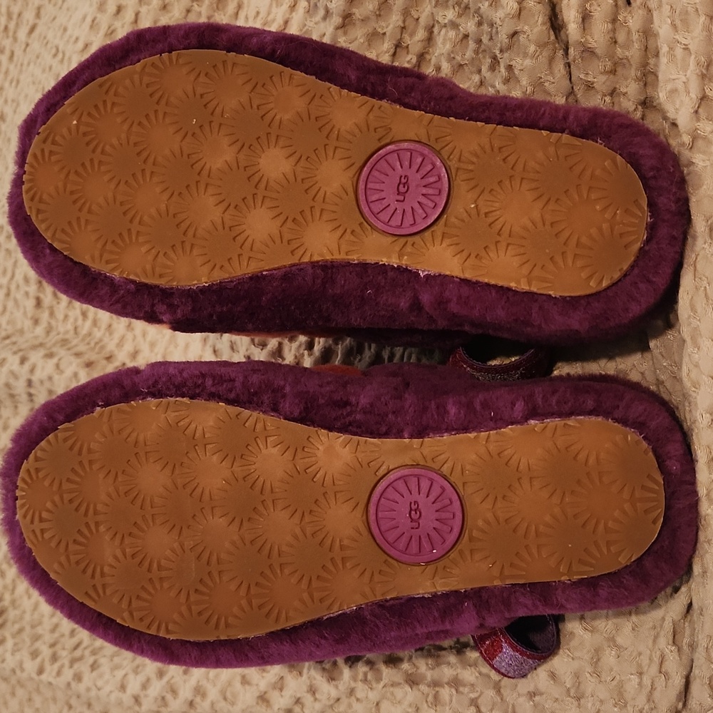 UGG Fluff Yeah Slide - Picture 4 of 5